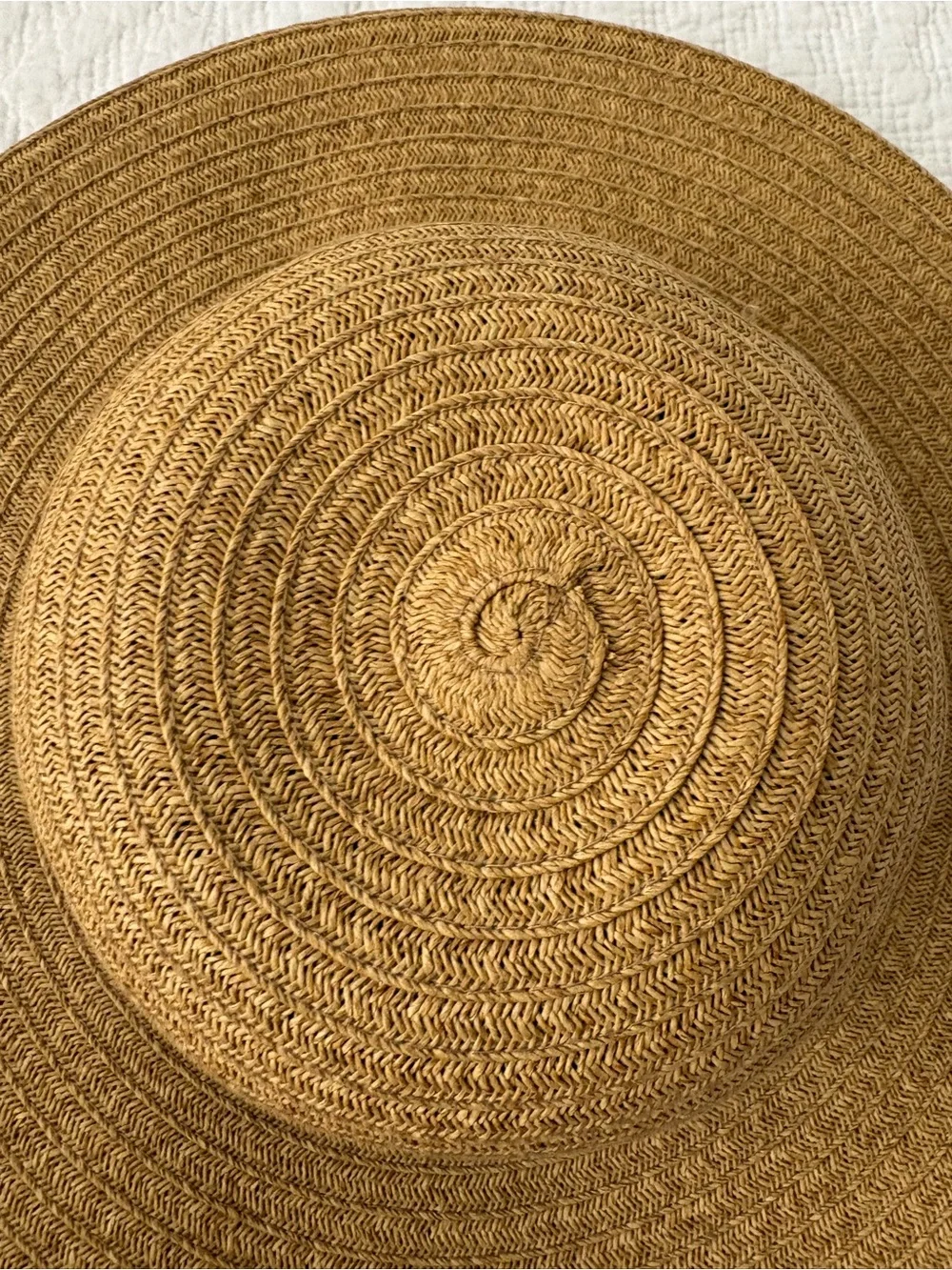 August Hat Co Wide Brim Straw Sun Hat. Tan w/BlackishGrey Band. Great shape.